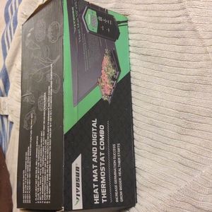 Heat Mat and Digital Thermostat Combo NWT VIVOSUN Seedling Heat Mat Set Combo